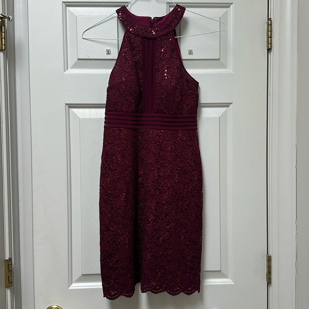 Beautiful dress for a night on the town, a prom, or a nice dinner